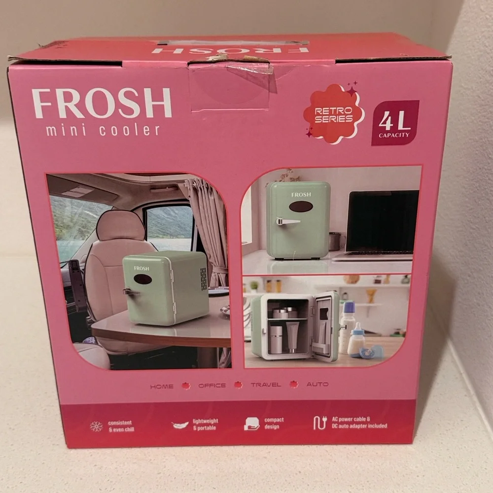 Frosh Retro Series Mini Cooler Fridge - Mint